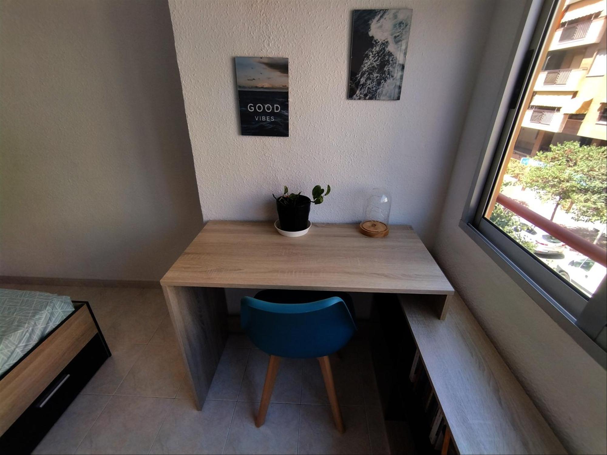 Habitaciones En Apartamento Compartido W Host Alicante Exterior foto